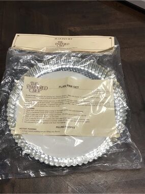 The Pampered Chef Flan Pan Set - Silver